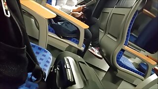 چھوٹے چھاتی کے ساتھ  ...