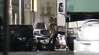 بلیک ڈریس میں ہارنی  ...