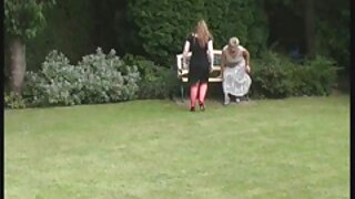 خوبصورت ہلکے بالوں و ...