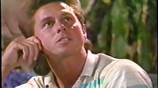 Shabby busty سنہرے ب ...